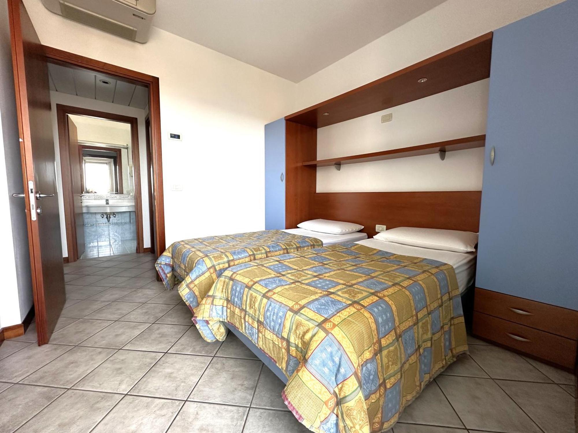 Residence Eurostar Μπιμπιόνε Δωμάτιο φωτογραφία